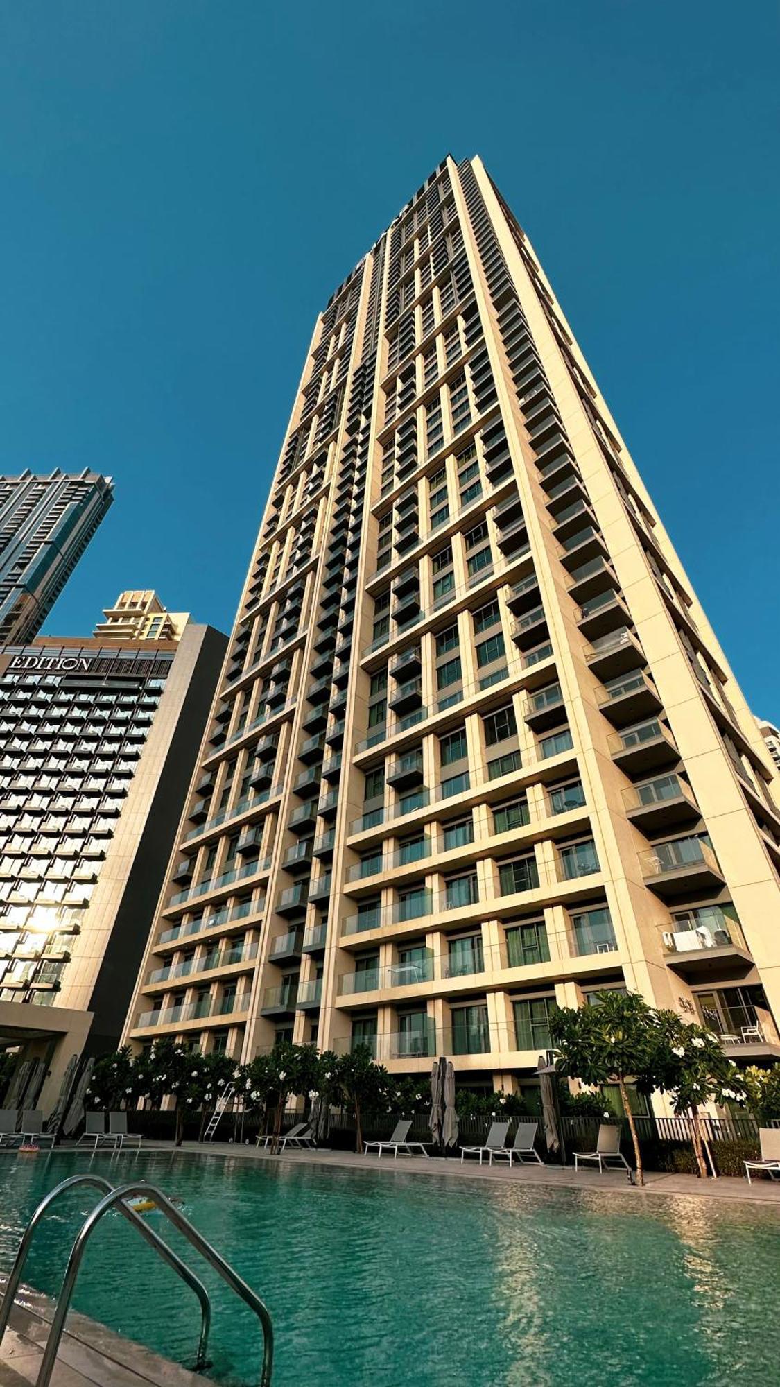 Апартаменты Elegant 1br With Skyline Views In Downtown