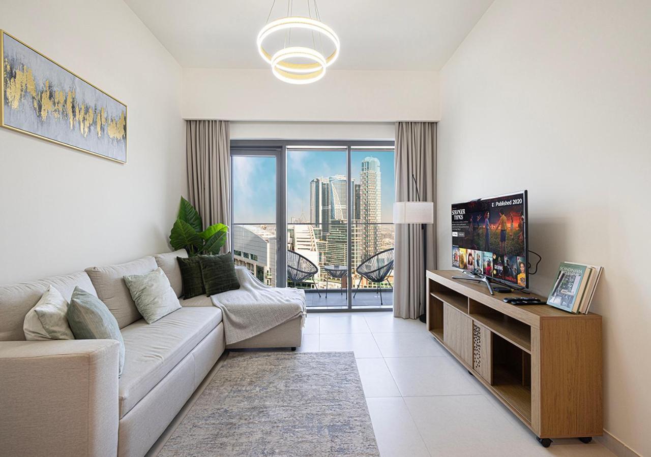 Elegant 1br With Skyline Views In Downtown * Дубай